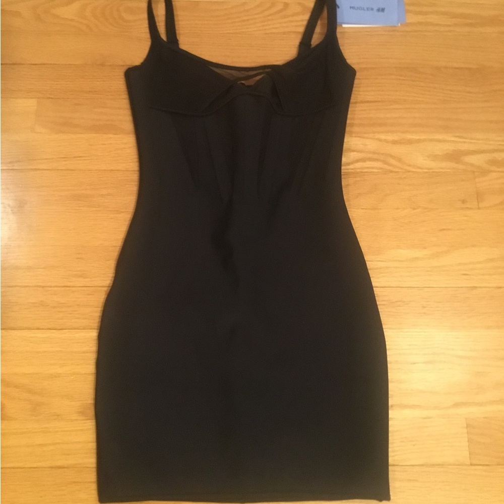 H&M Black Sleeveless Dress